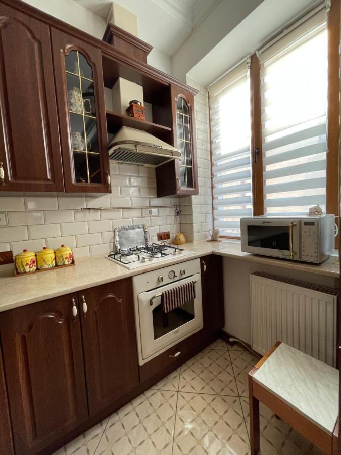 Apartment On Franka Lviv Exterior photo